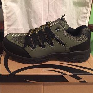 P&W New York men Hiking sneakers in Army Green